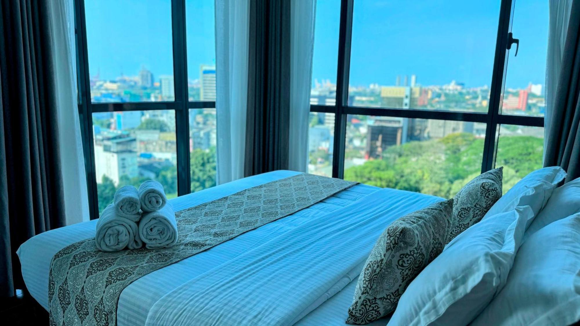 Cosy Home In Heart Of Colombo At Capitol Twinpeaks. Bagian luar foto
